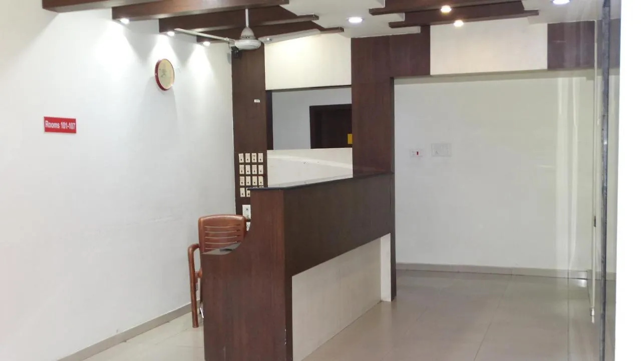 Kalyan Tourist Home Palakkad Hindistan